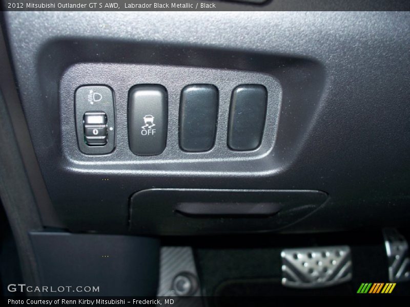 Labrador Black Metallic / Black 2012 Mitsubishi Outlander GT S AWD