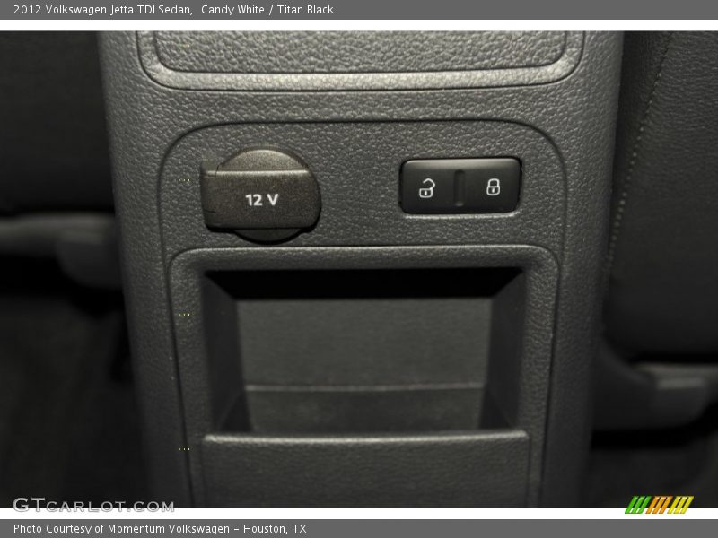 Candy White / Titan Black 2012 Volkswagen Jetta TDI Sedan