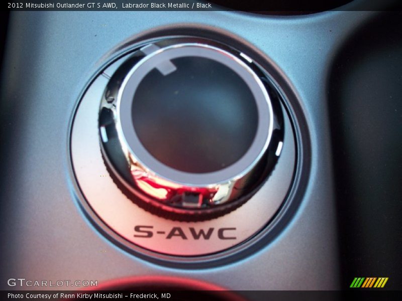 Controls of 2012 Outlander GT S AWD