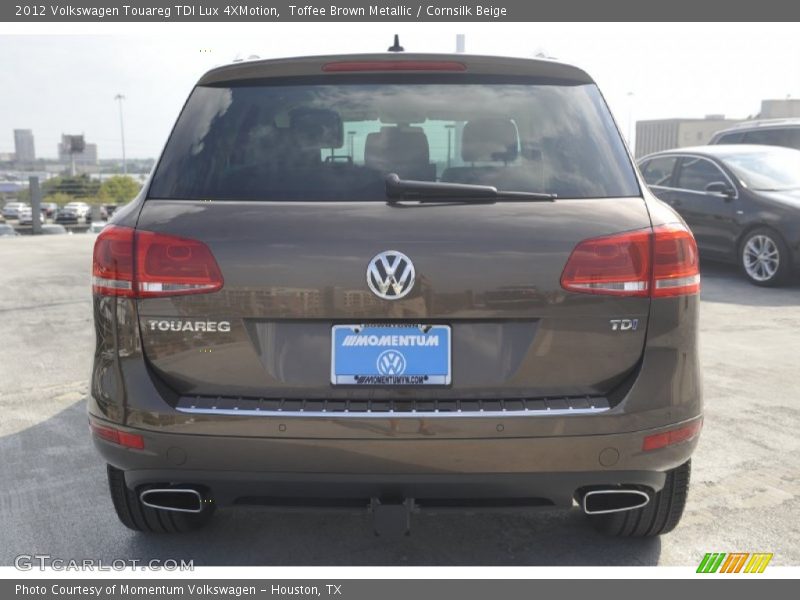 Toffee Brown Metallic / Cornsilk Beige 2012 Volkswagen Touareg TDI Lux 4XMotion