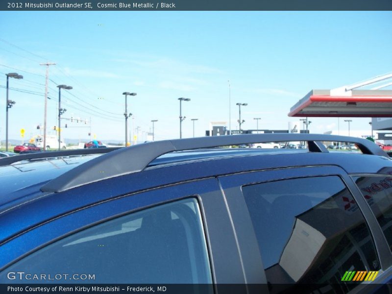 Cosmic Blue Metallic / Black 2012 Mitsubishi Outlander SE