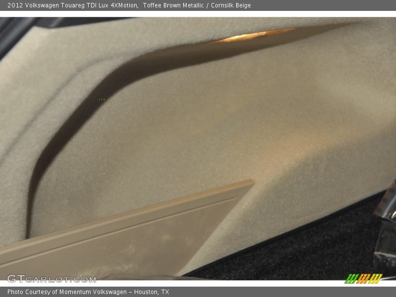 Toffee Brown Metallic / Cornsilk Beige 2012 Volkswagen Touareg TDI Lux 4XMotion