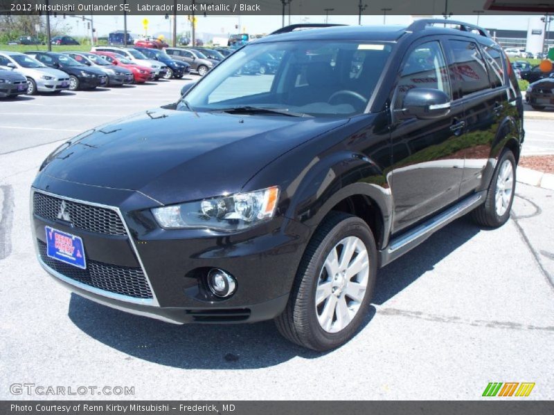 Labrador Black Metallic / Black 2012 Mitsubishi Outlander SE