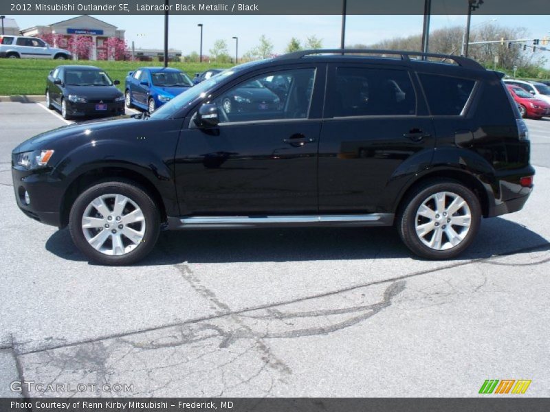 Labrador Black Metallic / Black 2012 Mitsubishi Outlander SE