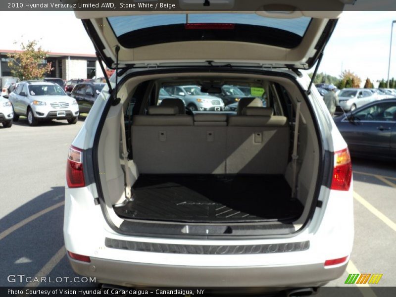 Stone White / Beige 2010 Hyundai Veracruz Limited AWD
