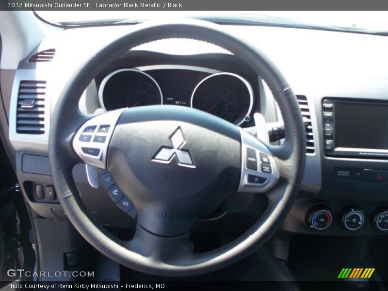 Labrador Black Metallic / Black 2012 Mitsubishi Outlander SE