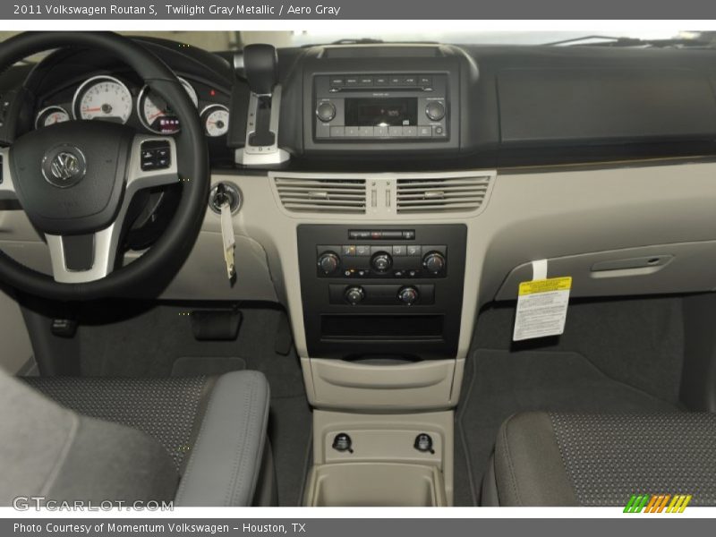Twilight Gray Metallic / Aero Gray 2011 Volkswagen Routan S