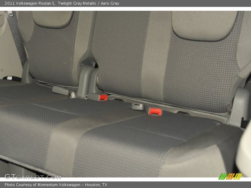Twilight Gray Metallic / Aero Gray 2011 Volkswagen Routan S