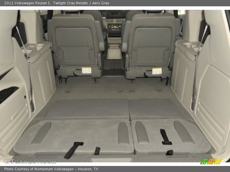 Twilight Gray Metallic / Aero Gray 2011 Volkswagen Routan S