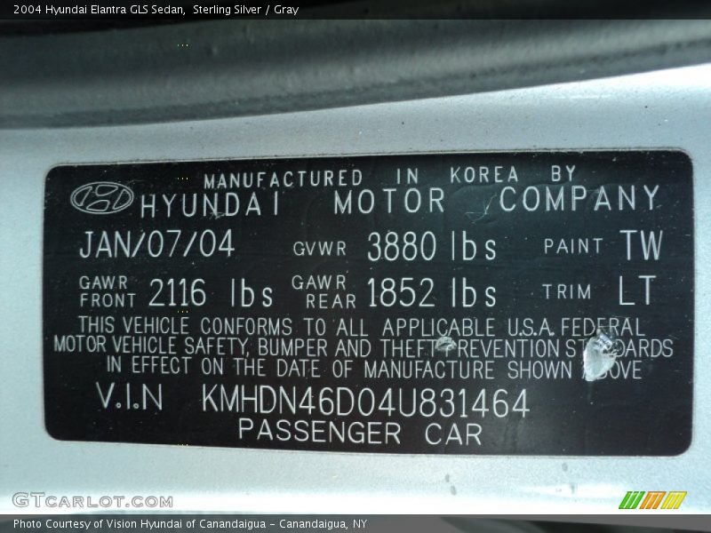 Sterling Silver / Gray 2004 Hyundai Elantra GLS Sedan