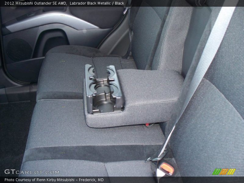 Labrador Black Metallic / Black 2012 Mitsubishi Outlander SE AWD