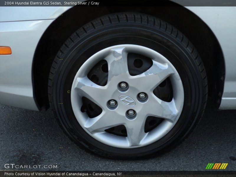 Sterling Silver / Gray 2004 Hyundai Elantra GLS Sedan