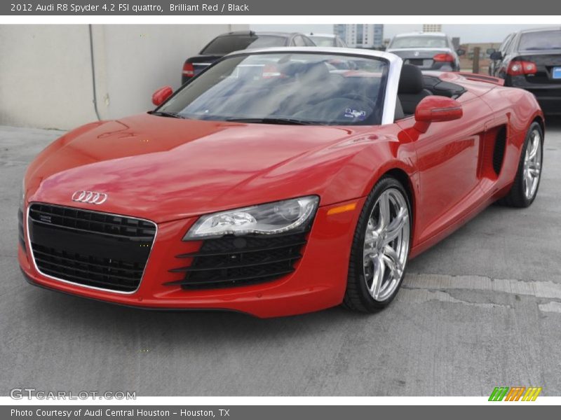 Front 3/4 View of 2012 R8 Spyder 4.2 FSI quattro
