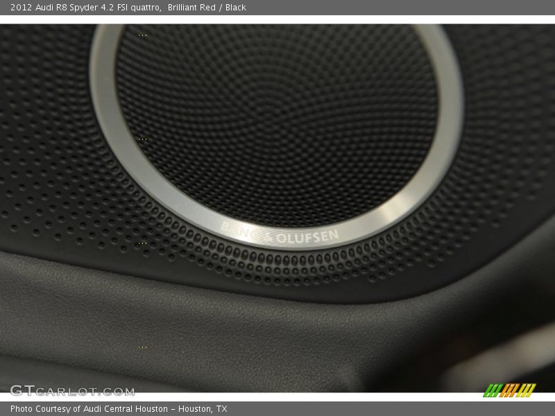 Audio System of 2012 R8 Spyder 4.2 FSI quattro