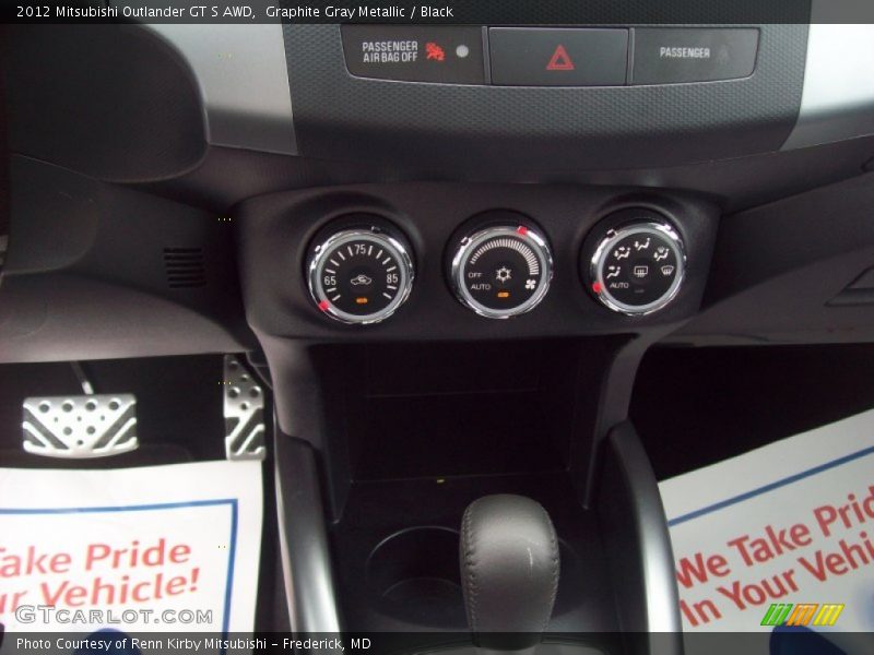 Controls of 2012 Outlander GT S AWD