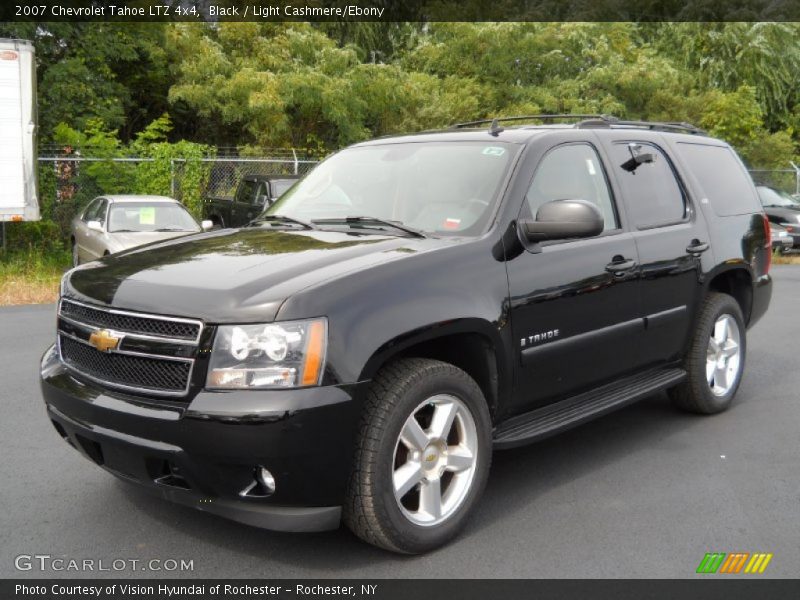 Front 3/4 View of 2007 Tahoe LTZ 4x4