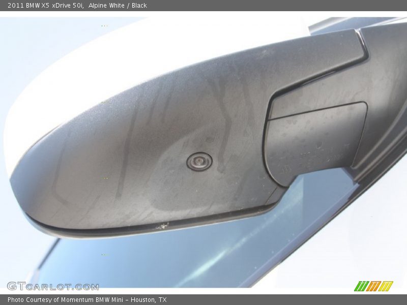 Alpine White / Black 2011 BMW X5 xDrive 50i