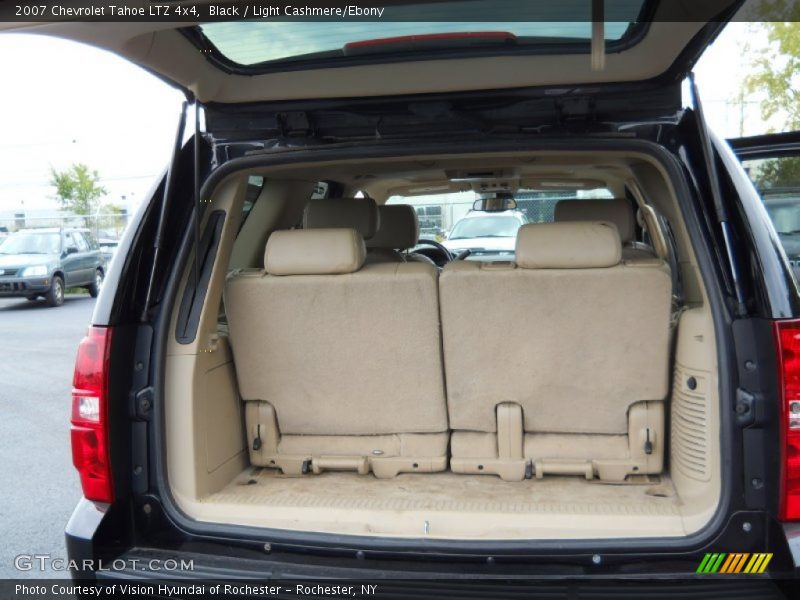  2007 Tahoe LTZ 4x4 Trunk