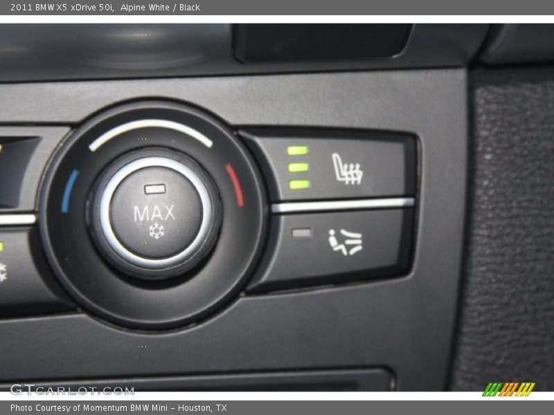 Alpine White / Black 2011 BMW X5 xDrive 50i