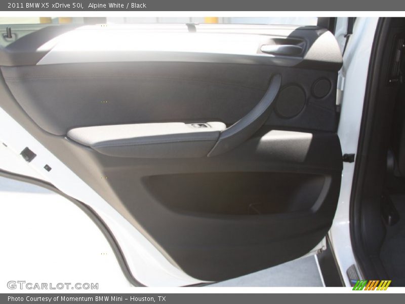 Alpine White / Black 2011 BMW X5 xDrive 50i