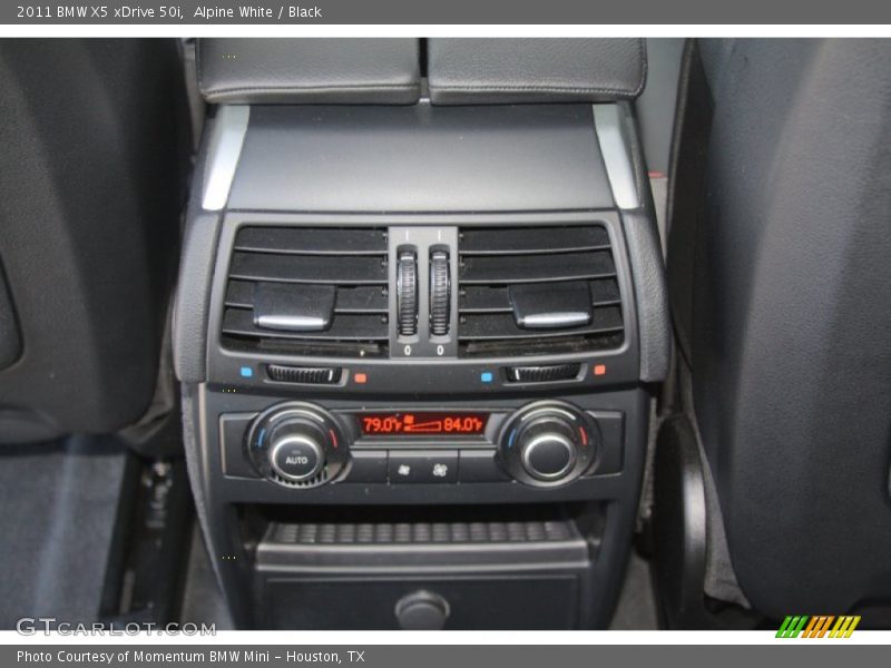Alpine White / Black 2011 BMW X5 xDrive 50i