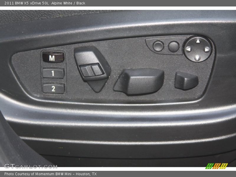 Alpine White / Black 2011 BMW X5 xDrive 50i