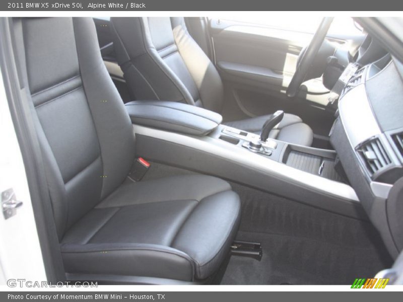 Alpine White / Black 2011 BMW X5 xDrive 50i