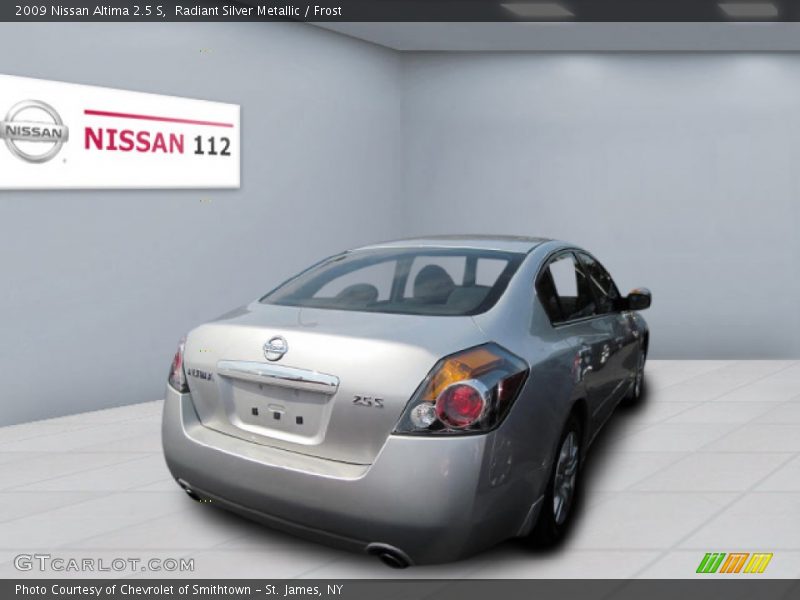 Radiant Silver Metallic / Frost 2009 Nissan Altima 2.5 S