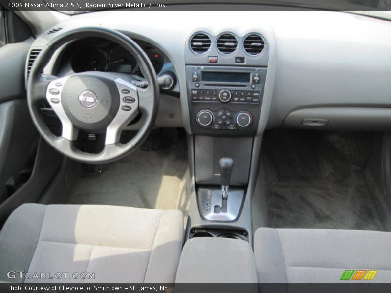 Radiant Silver Metallic / Frost 2009 Nissan Altima 2.5 S