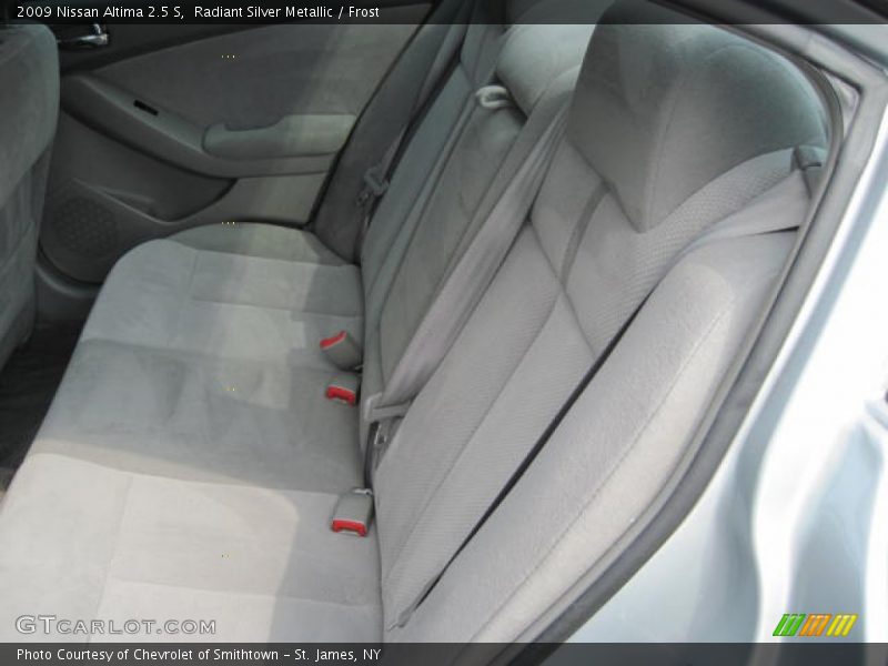 Radiant Silver Metallic / Frost 2009 Nissan Altima 2.5 S