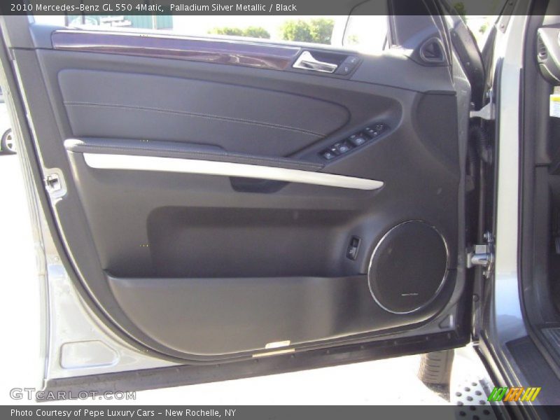 Palladium Silver Metallic / Black 2010 Mercedes-Benz GL 550 4Matic