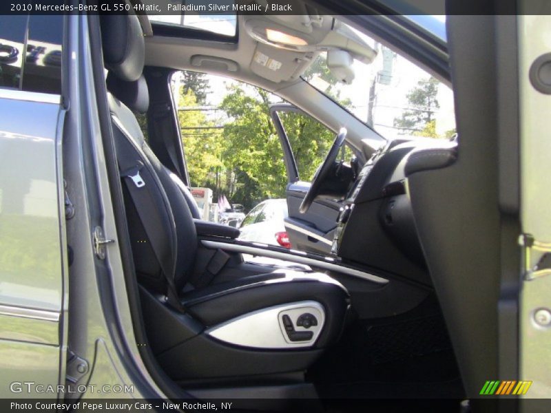 Palladium Silver Metallic / Black 2010 Mercedes-Benz GL 550 4Matic