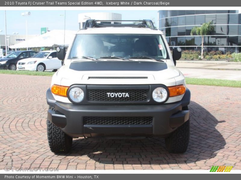 Iceberg White / Dark Charcoal/Beige 2010 Toyota FJ Cruiser Trail Teams Special Edition 4WD