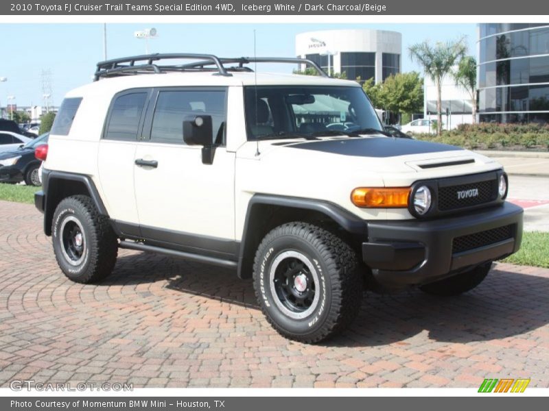 Iceberg White / Dark Charcoal/Beige 2010 Toyota FJ Cruiser Trail Teams Special Edition 4WD
