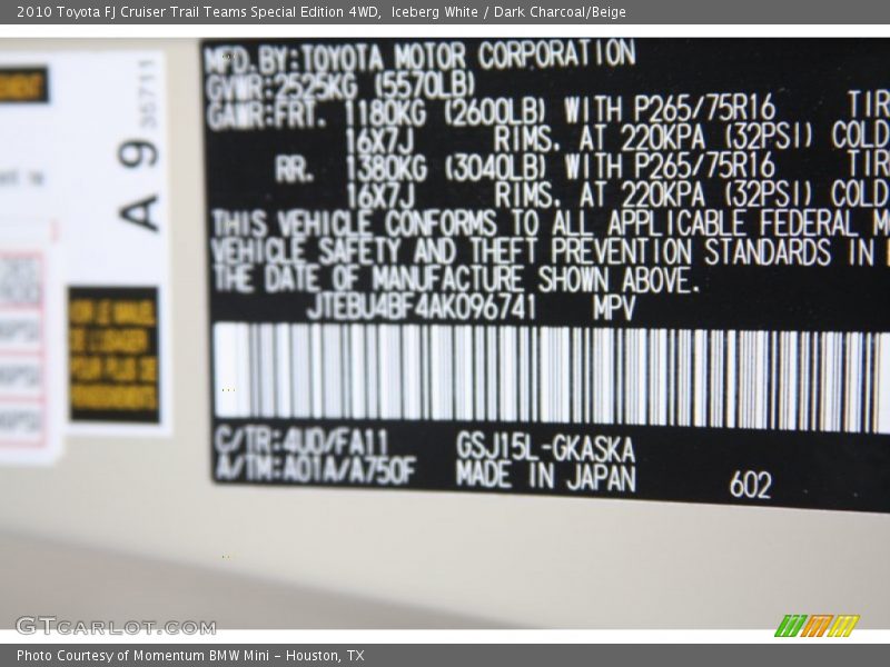 Iceberg White / Dark Charcoal/Beige 2010 Toyota FJ Cruiser Trail Teams Special Edition 4WD