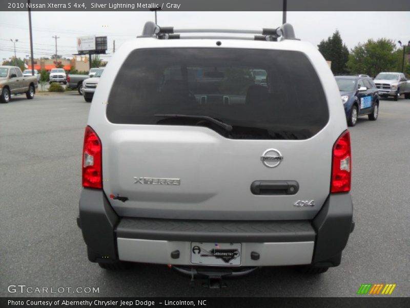 Silver Lightning Metallic / Gray 2010 Nissan Xterra S 4x4