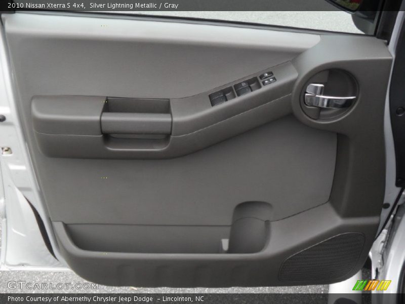 Silver Lightning Metallic / Gray 2010 Nissan Xterra S 4x4