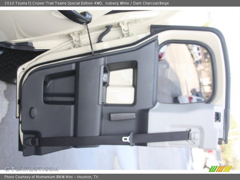Iceberg White / Dark Charcoal/Beige 2010 Toyota FJ Cruiser Trail Teams Special Edition 4WD