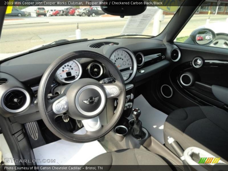 Dashboard of 2009 Cooper John Cooper Works Clubman