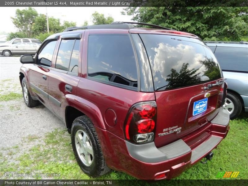 Majestic Red Metallic / Light Gray 2005 Chevrolet TrailBlazer LS 4x4