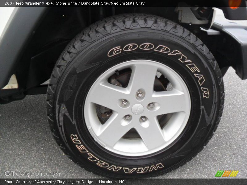 Stone White / Dark Slate Gray/Medium Slate Gray 2007 Jeep Wrangler X 4x4