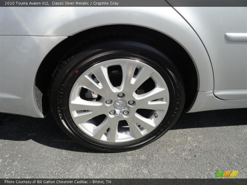 Classic Silver Metallic / Graphite Gray 2010 Toyota Avalon XLS