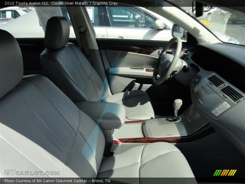 Classic Silver Metallic / Graphite Gray 2010 Toyota Avalon XLS