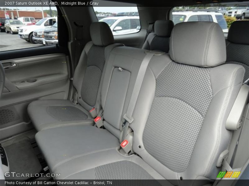  2007 Outlook XE AWD Gray Interior