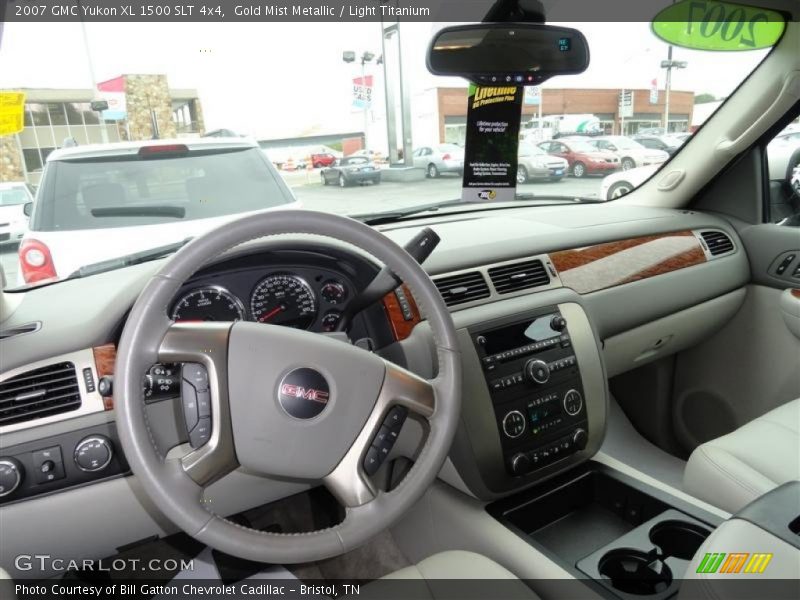 Gold Mist Metallic / Light Titanium 2007 GMC Yukon XL 1500 SLT 4x4
