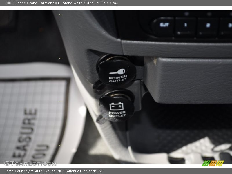 Stone White / Medium Slate Gray 2006 Dodge Grand Caravan SXT