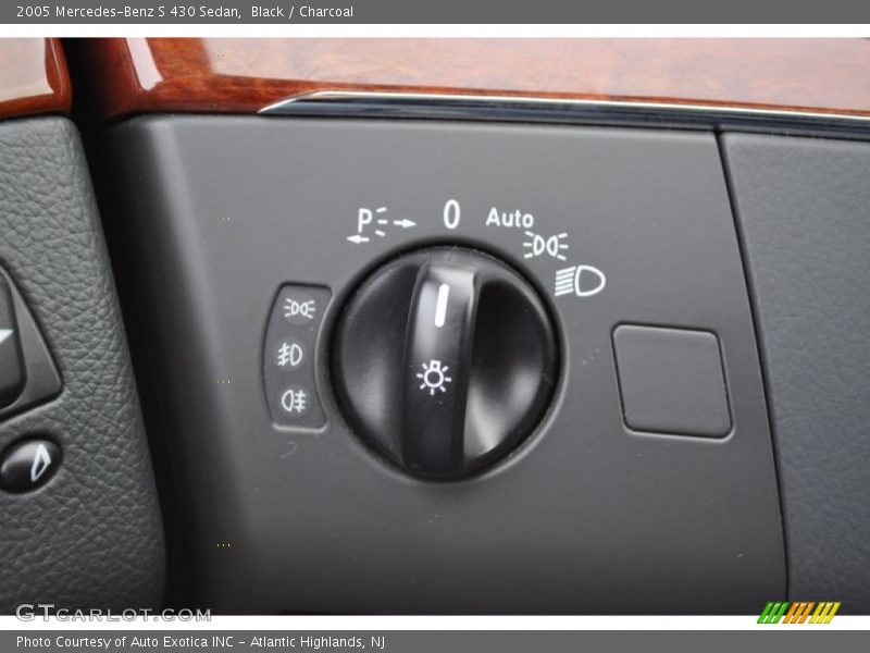 Controls of 2005 S 430 Sedan