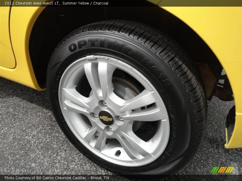 Summer Yellow / Charcoal 2011 Chevrolet Aveo Aveo5 LT