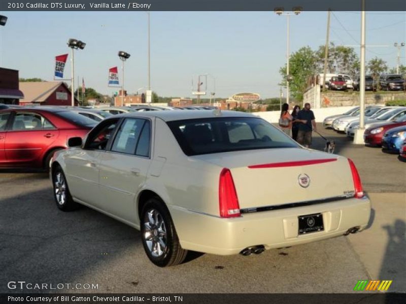 Vanilla Latte / Ebony 2010 Cadillac DTS Luxury