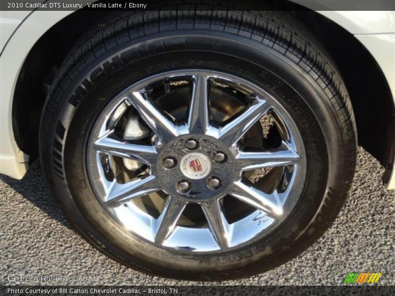 Vanilla Latte / Ebony 2010 Cadillac DTS Luxury